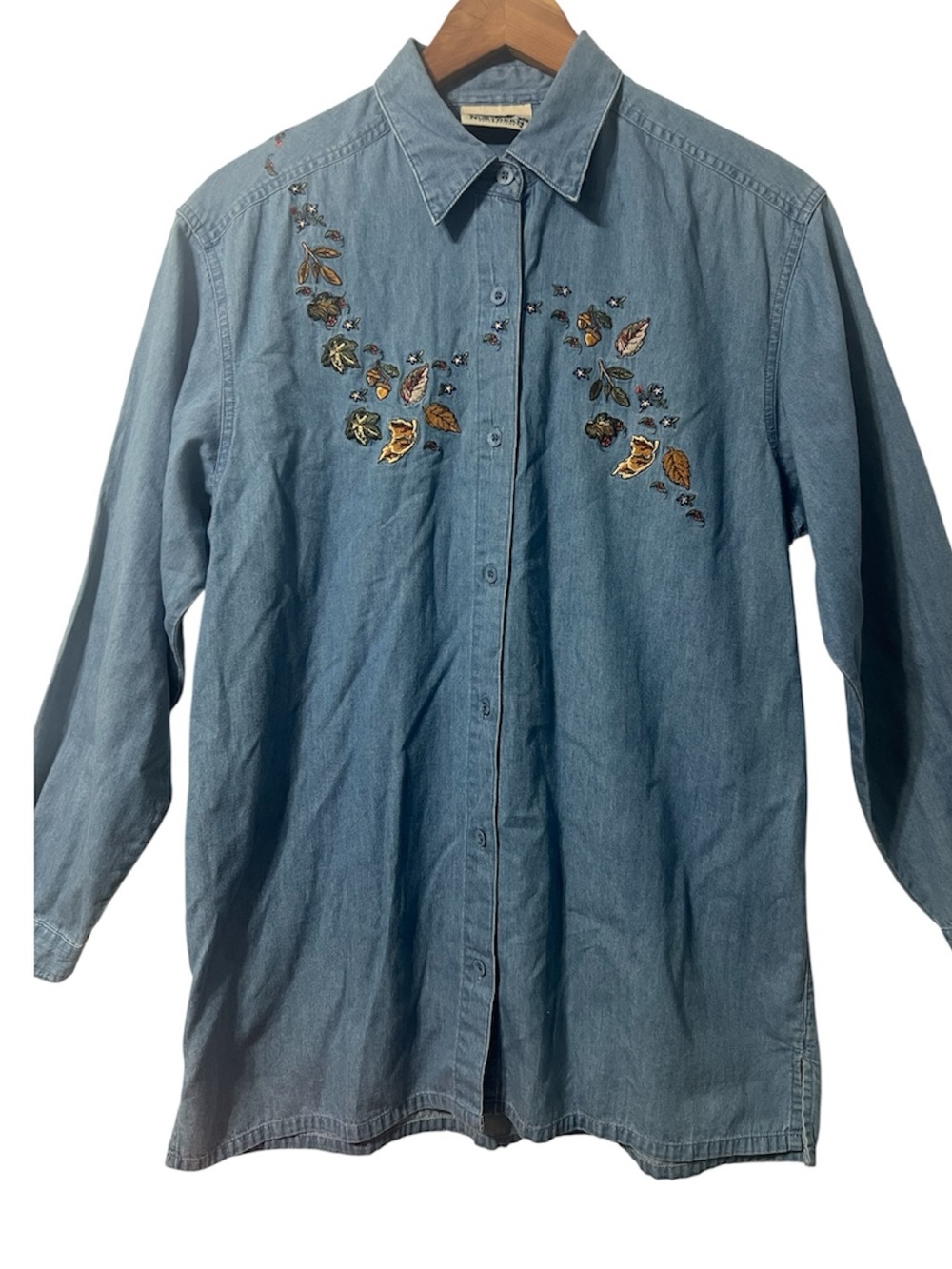 Northern Reflections Vintage Denim Embroidered Fall Leaves Button Down Shirt XS